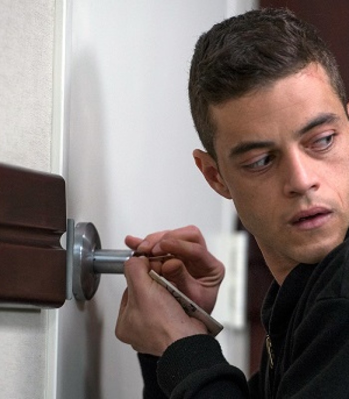 Mr. Robot: Season 1 Review